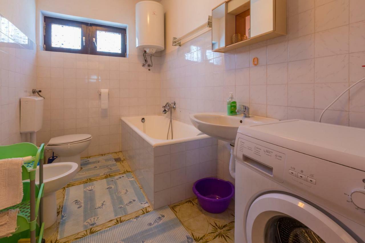 Apartman Ivka Драмал Екстериор снимка