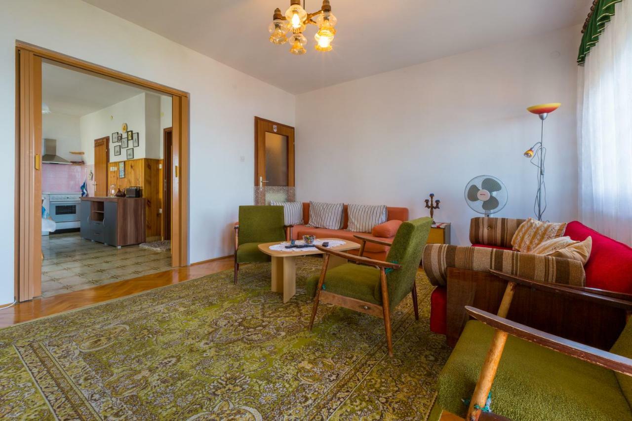 Apartman Ivka Драмал Екстериор снимка