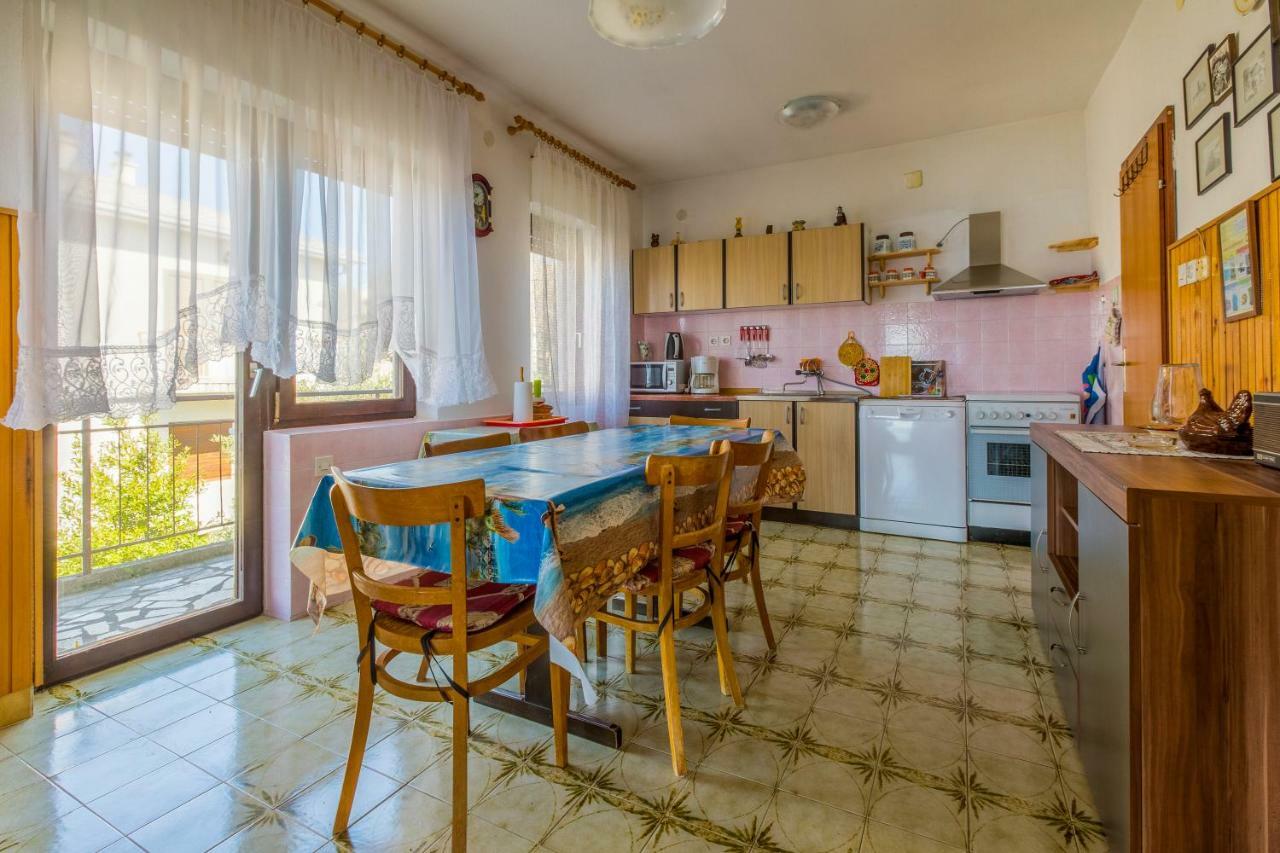Apartman Ivka Драмал Екстериор снимка